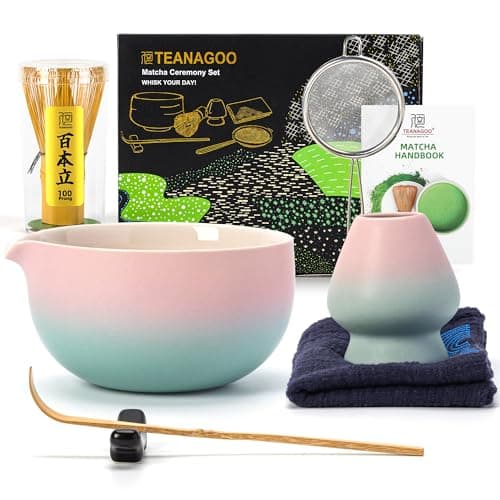 TEANAGOO Matcha Kit(7pcs) Juego de Batidor de Matcha Tazón de Matcha con pico vertedor Batidor de Matcha de bambú. N11, Verde Gradiente Rosa