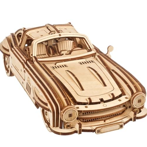 UGEARS - Coupé Deportivo Alado Rompecabezas 3D - Escala 1:24 Rompecabezas de Madera 3D para Adultos - Kit de maqueta de Coche - Kits de maquetas con Puertas de ala de Gaviota funcionales 262 Piezas