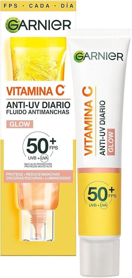 Garnier Vitamina C Fluido Antimanchas Anti-UV Diario Efecto Glow FPS50+, Protege, Previene y Reduce las manchas, para todo tipo de pieles, 40 ml (El empaque puede variar)