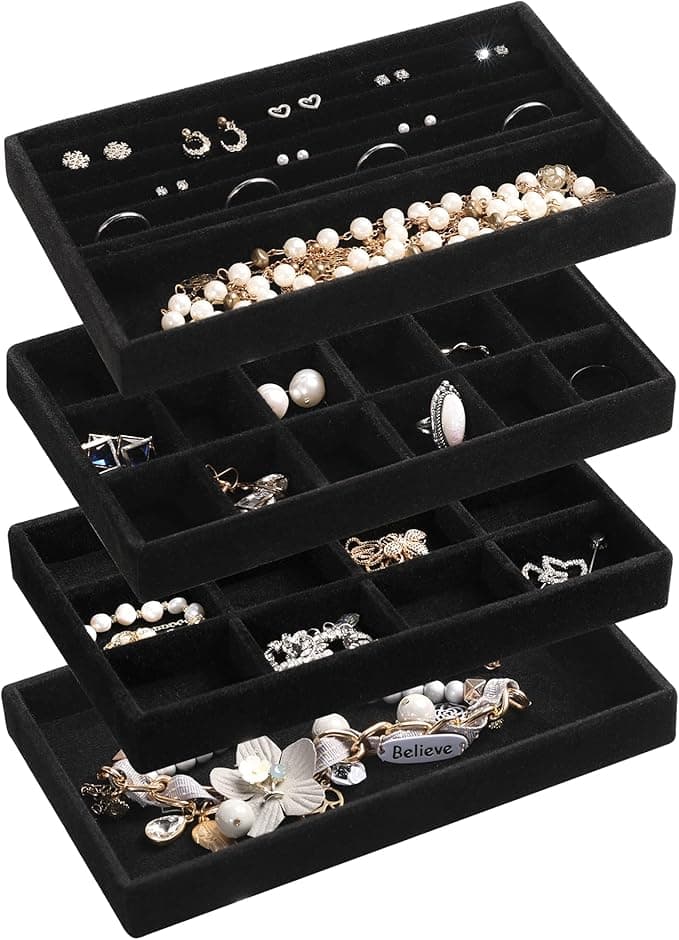 Frebeauty Bandeja organizadora de joyas, bandejas apilables de terciopelo para joyas, organizador de aretes para mujeres y niñas, estuche de exhibición para anillos juego de 4 (negro)